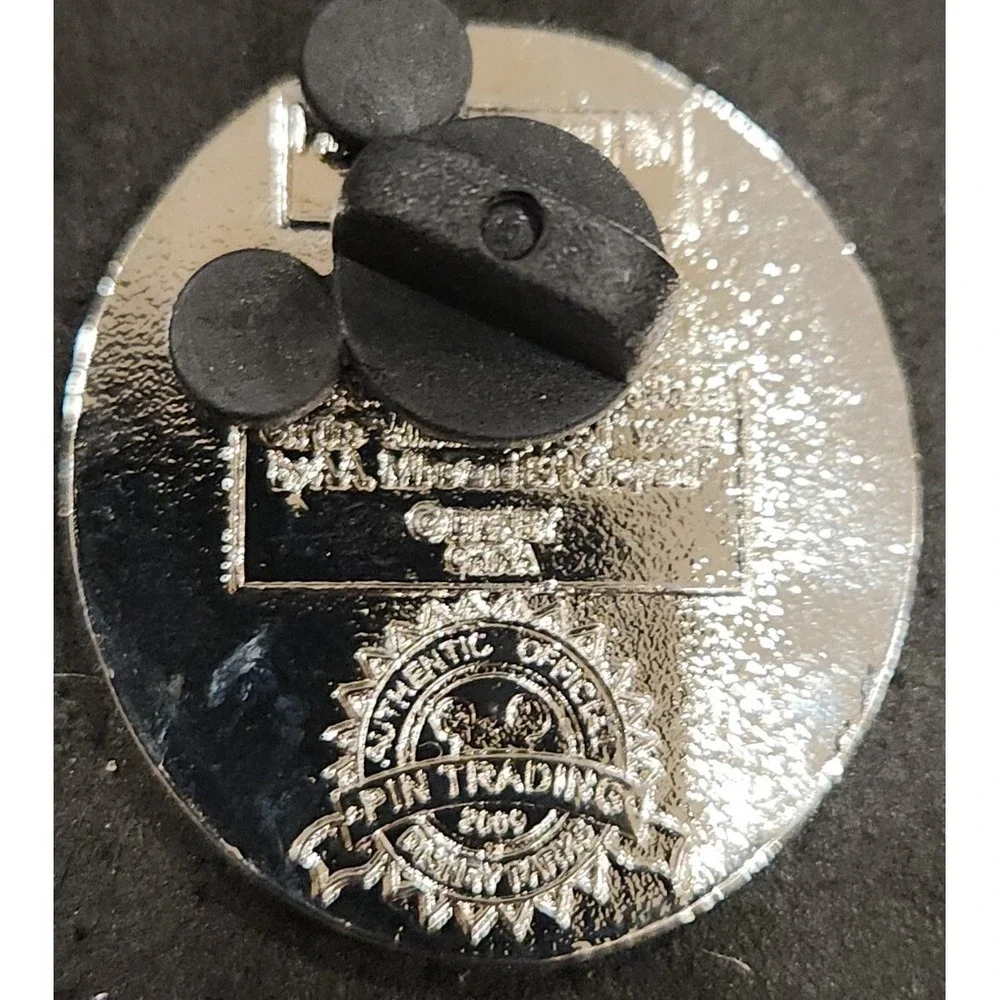 Disney pin as